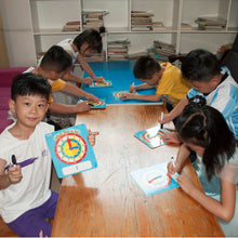 Load image into Gallery viewer, Time Learning Clock for Kids: Pack of 5 Clocks (7 x 8 Inches) + 5 Erasable Markers – Teach Children to Tell Time